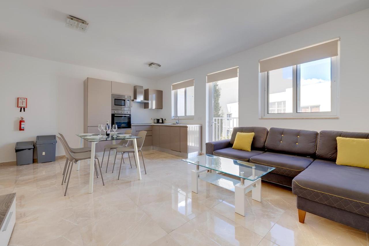 Modern 2Br Apartment In Central St Julian'S San Ġiljan Buitenkant foto