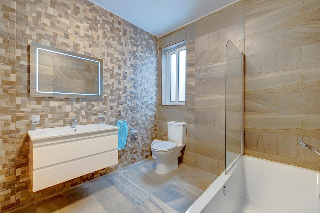 Modern 2Br Apartment In Central St Julian'S San Ġiljan Buitenkant foto