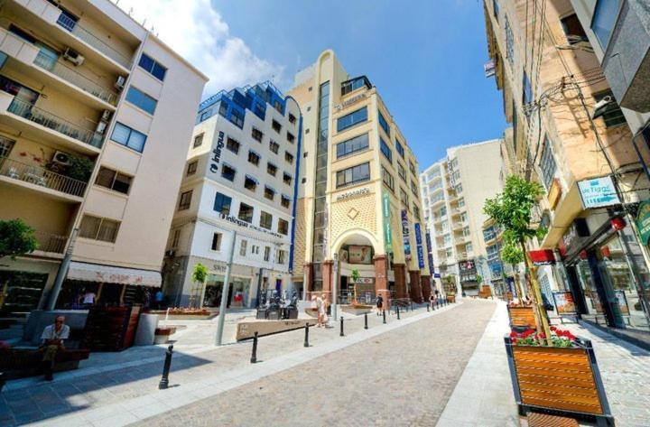 Modern 2Br Apartment In Central St Julian'S San Ġiljan Buitenkant foto